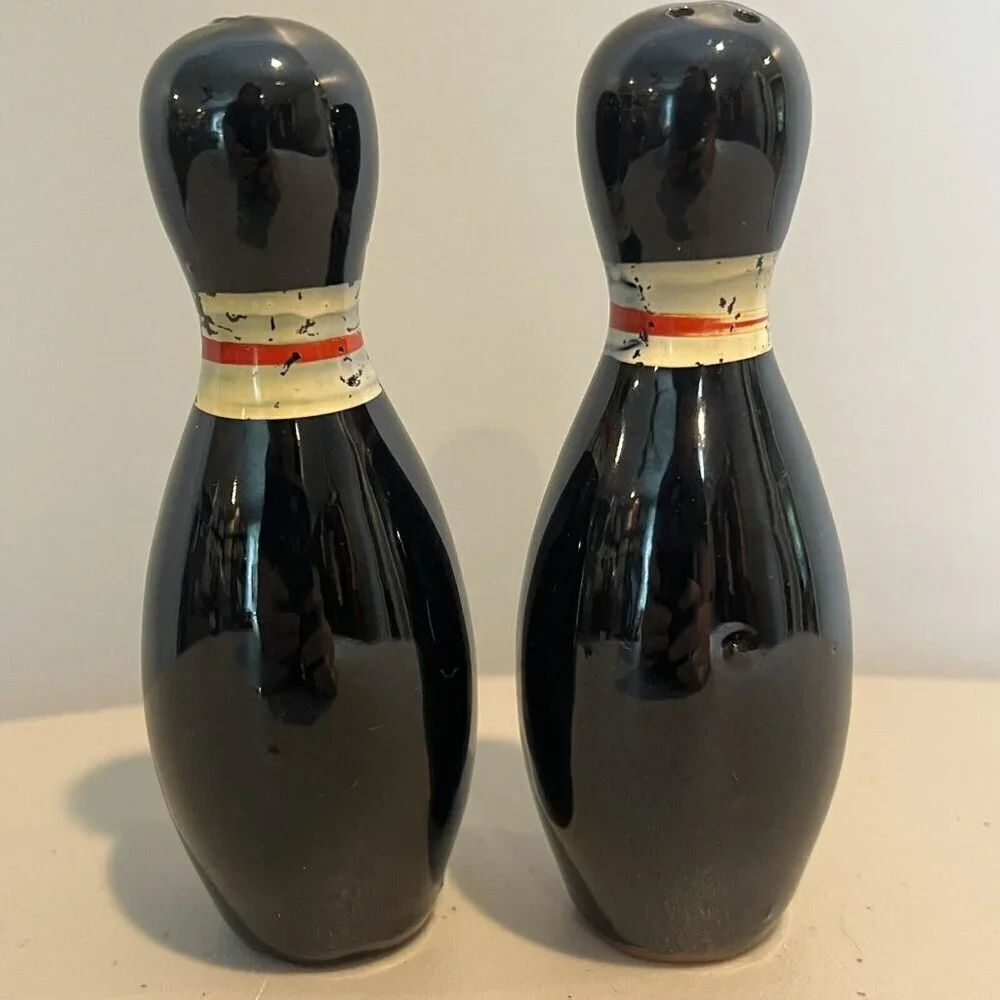 Bowling Pins Salt and Pepper Shakers 1949 Mid Century Kitsch Black Vintage